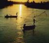 Dòng sông miền cỏ may - một truyện ngắn tràn đầy chất thơ (Đọc Dòng sông miền cỏ may của Văn Xương VNQĐ số 9 cuối tháng 6) (ngày 11/07/2008)